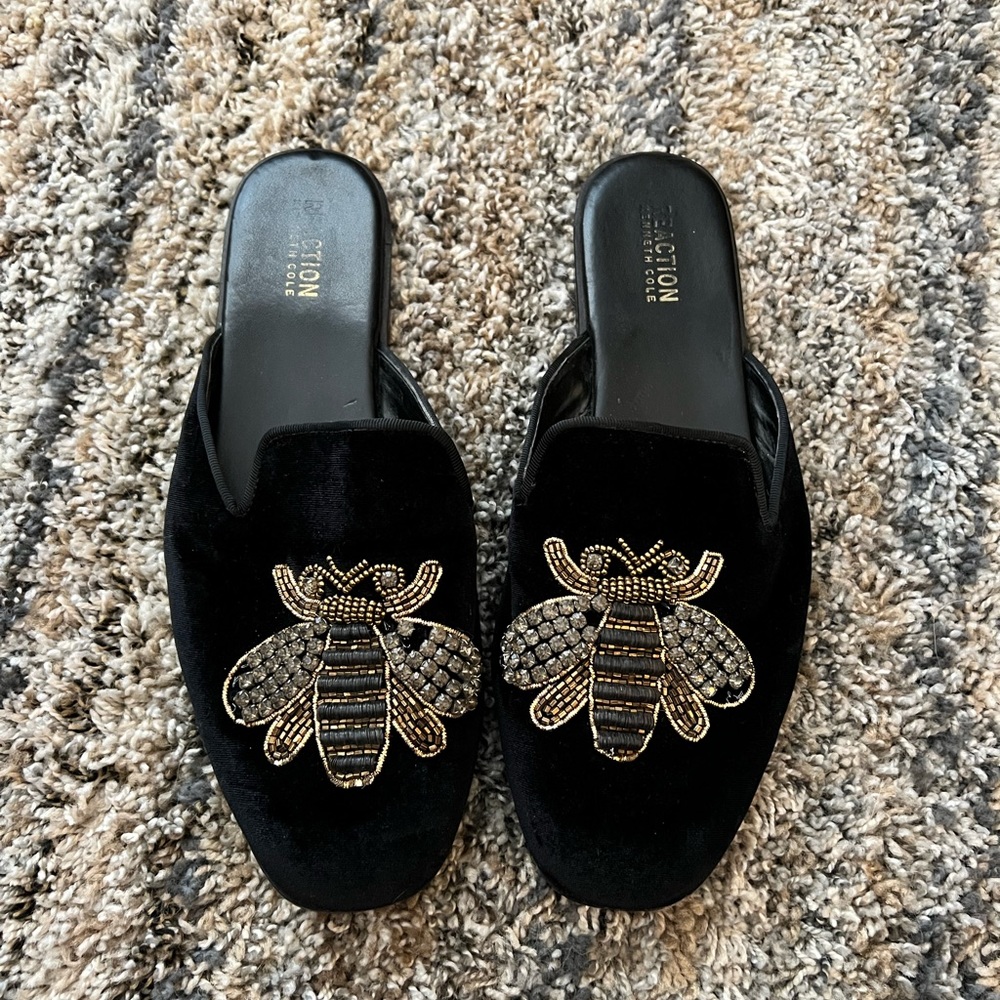 Kenneth Cole Reaction Bee Mules